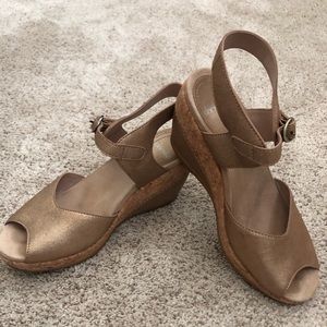 Dansko Charlotte Slingback peep toe sandals sz 38